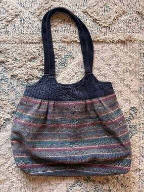 American Eagle striped shoulder tote bag.